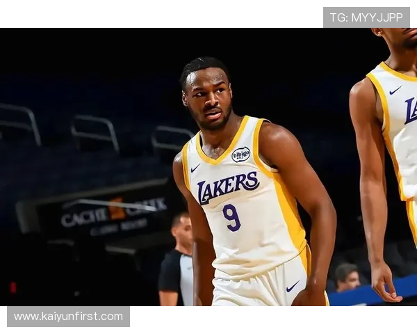 NBA雷霆比分走势解析年轻阵容爆发力与关键战胜负背后故事